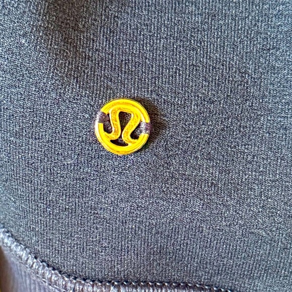 Women’s Lululemon zip up sweater for sale - size S - brand new - Picture 4 of 5